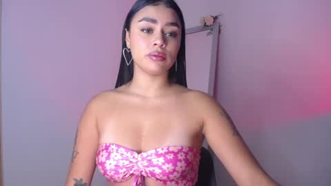 Snapshot of mily_ortiz chatting on October 1, 7:09 pm Mily Ortiz online show from October 1, 7:09 pm