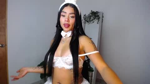 Mily Ortiz online show from October 30, 2:51 pm