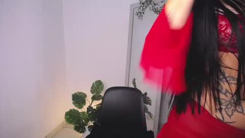 Mily Ortiz online show from July 11, 1:58 pm