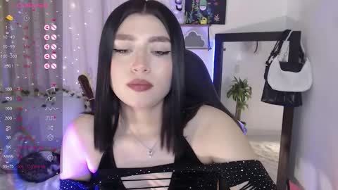 Snapshot of mily_thomson_b chatting on October 17, 9:17 pm Mily online show from October 17, 9:17 pm