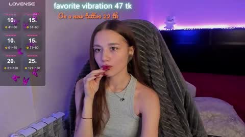 Emily online show from September 29, 6:24 pm