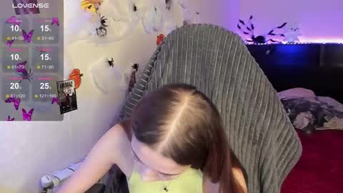 Emily online show from October 27, 3:49 pm