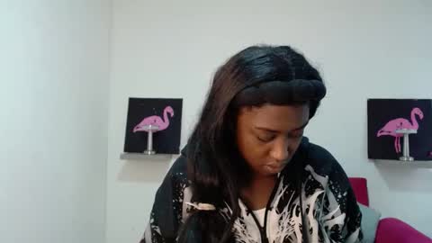 Snapshot of milykabombastik chatting on October 6, 12:35 pm milykabombastik online show from October 6, 12:35 pm