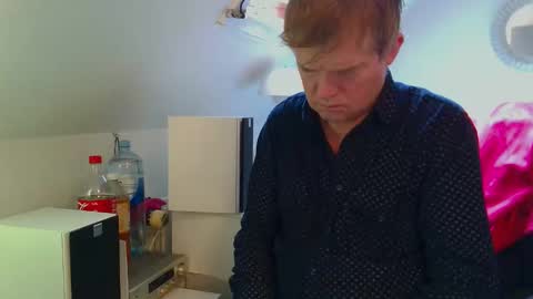 Snapshot of milymen26 chatting on February 16, 1:29 pm Milymen26 Polish man master fereskik straight mature online show from February 16, 1:29 pm