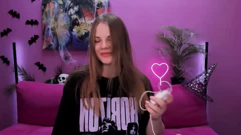 Kelly online show from October 31, 9:10 am