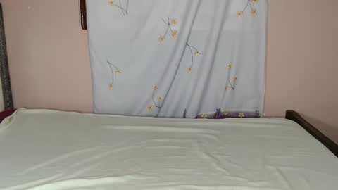 mimiebony online show from March 17, 5:55 am