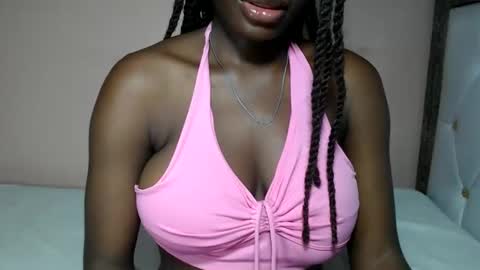 Snapshot of mimiebony chatting on May 22, 6:09 am mimiebony online show from May 22, 6:09 am