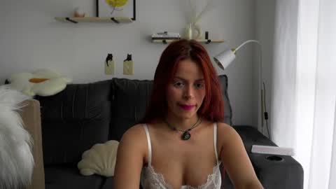 Mimi online show from November 2, 8:22 pm