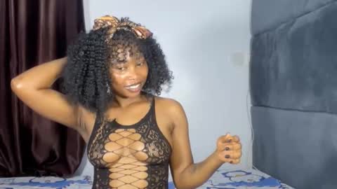 Snapshot of mimiluv6 chatting on November 7, 11:10 am mimi online show from November 7, 11:10 am