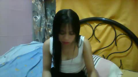 Snapshot of mimiyolove chatting on February 19, 10:23 am mimiyolove online show from February 19, 10:23 am