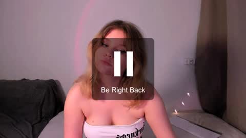 hi Im Mina  online show from December 12, 6:14 am