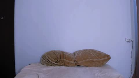 hi Im Mina  online show from September 10, 1:27 am