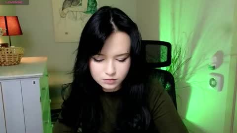 Mina online show from October 4, 3:43 pm