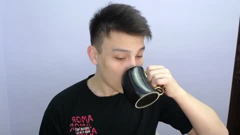 Snapshot of minato_kabuki chatting on December 18, 11:02 am MINATO online show from December 18, 11:02 am