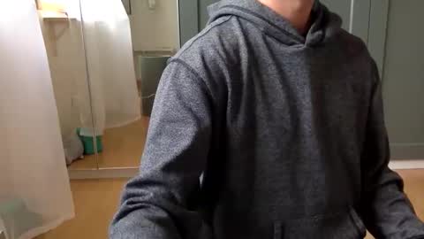 mince_alors online show from March 30, 5:14 pm