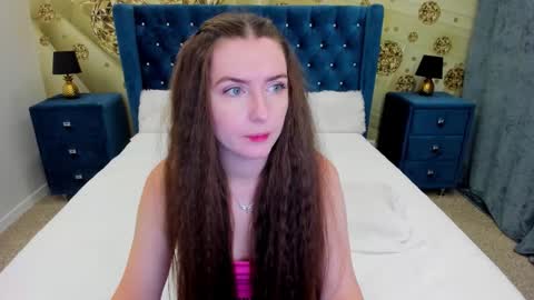 minchelskatrina online show from October 3, 7:27 am