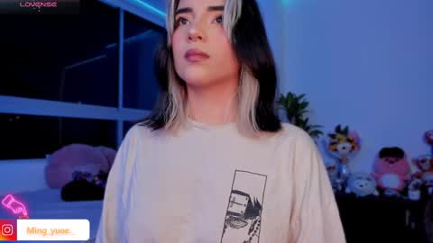 My name is Fer Nice to meet you  give it a thumbs up please its important online show from February 11, 2:35 am