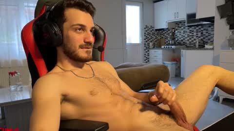    online show from February 28, 11:44 am