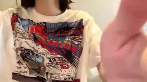 Snapshot of minhblomme chatting on September 21, 5:31 am Emilia online show from September 21, 5:31 am