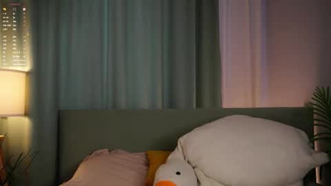 Mary online show from April 8, 1:38 am