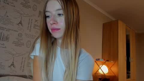 Amelia online show from September 16, 9:05 pm