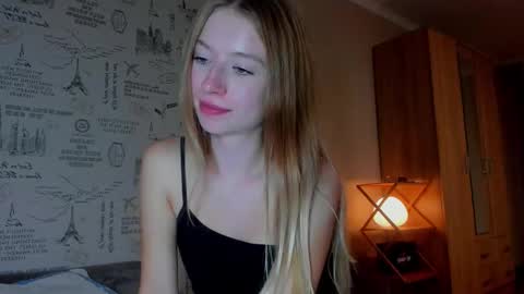 Amelia online show from September 22, 6:21 pm