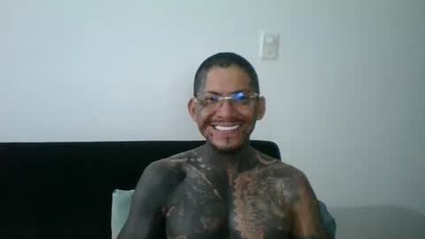 Snapshot of miniimgra chatting on May 9, 7:13 am miniimgra online show from May 9, 7:13 am