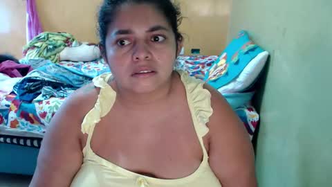 Snapshot of minnie_bbw69 chatting on March 13, 11:17 am Andrea online show from March 13, 11:17 am
