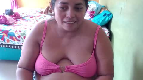 Snapshot of minnie_bbw69 chatting on March 14, 4:01 pm Andrea online show from March 14, 4:01 pm