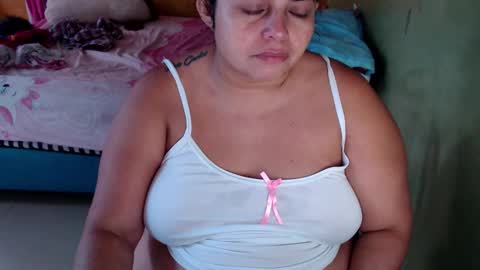 Snapshot of minnie_bbw69 chatting on March 24, 11:48 am Andrea online show from March 24, 11:48 am