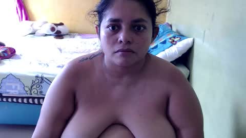 Snapshot of minnie_bbw69 chatting on March 29, 4:29 pm Andrea online show from March 29, 4:29 pm