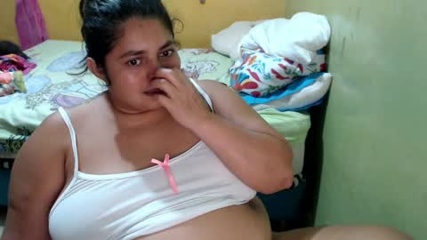 Snapshot of minnie_bbw69 chatting on April 8, 1:05 am Andrea online show from April 8, 1:05 am
