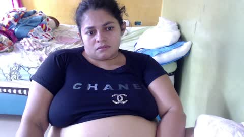 Snapshot of minnie_bbw69 chatting on April 8, 1:11 pm Andrea online show from April 8, 1:11 pm
