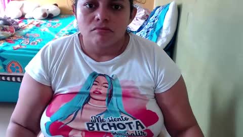 Snapshot of minnie_bbw69 chatting on April 16, 6:09 pm Andrea online show from April 16, 6:09 pm