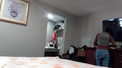 minniehunney online show from September 13, 10:42 pm