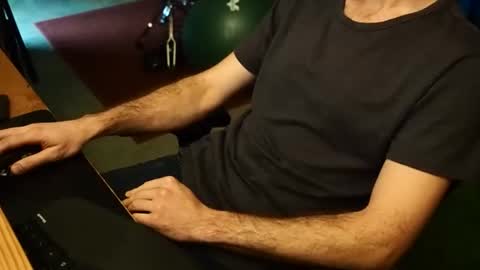 mintmagnificent online show from November 5, 7:25 pm