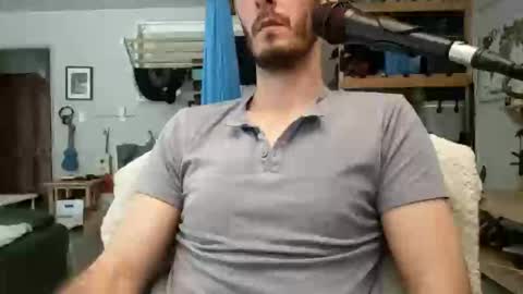 mintmagnificent online show from March 31, 6:30 pm