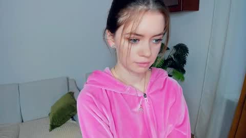 Linda online show from December 21, 7:04 am