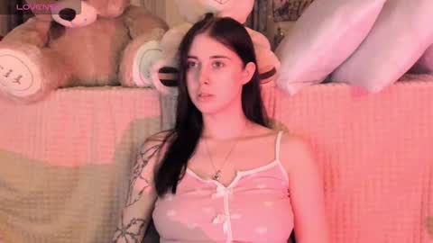 Hi Im Naomi online show from January 11, 1:43 am