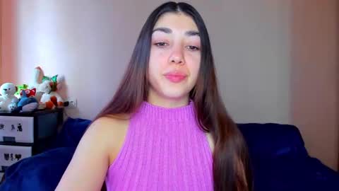 Snapshot of mira_bloempje chatting on February 22, 6:39 am Mira online show from February 22, 6:39 am