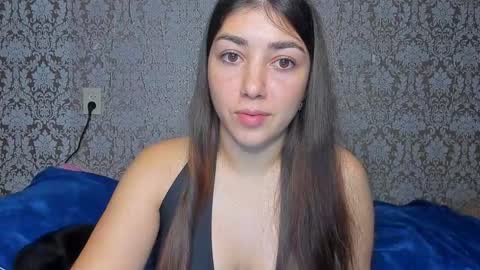 Snapshot of mira_bloempje chatting on September 23, 7:06 pm Mira online show from September 23, 7:06 pm
