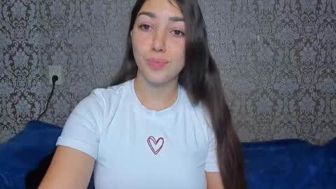Snapshot of mira_bloempje chatting on September 28, 5:29 pm Mira online show from September 28, 5:29 pm