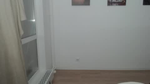 mira_g online show from February 24, 4:04 pm