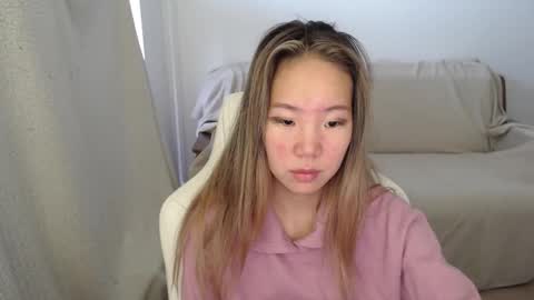 mira_g online show from September 18, 6:15 am