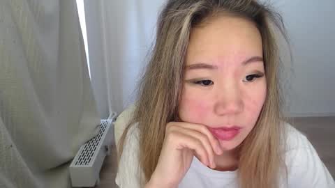 mira_g online show from October 20, 8:59 am