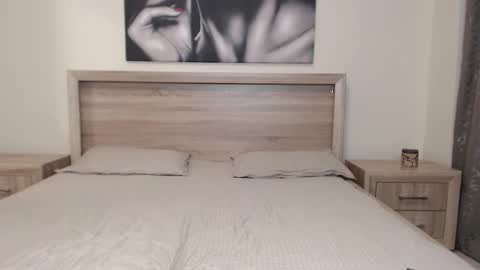 mira_jade online show from September 18, 6:43 pm