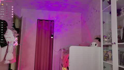 Mira online show from December 17, 8:04 pm