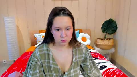 Snapshot of mira_karter chatting on April 5, 3:15 am Mira online show from April 5, 3:15 am
