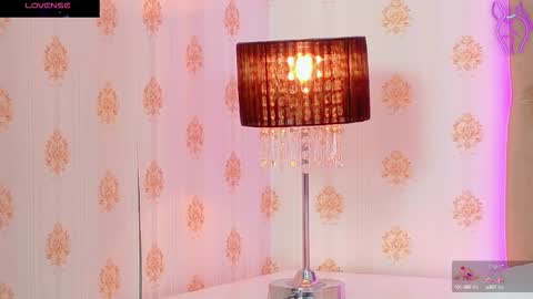 mira_lynxx online show from October 17, 4:26 am