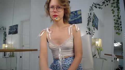 mira_marni online show from September 18, 11:12 am